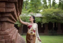 Menjadi Hindu Kekinian tanpa Kehilangan Nilai Luhur