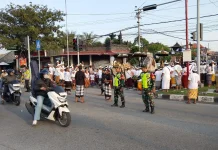 Babinsa Klungkung Kawal Kegiatan Keagamaan Empat Wilayah Binaan