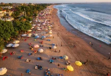 Tekanan Ekonomi Modern Mulai Mengikis Harmoni Sosial Warga Bali