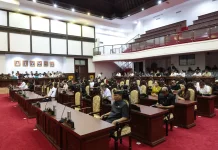 Wabup Gianyar Sampaikan Pandangan Bupati atas Raperda Penataan Sempadan Sungai