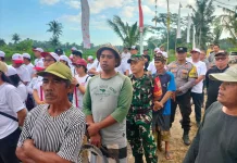 Bhabinkamtibmas Desa Bakas Hadiri Gerakan Irigasi Bersih