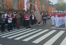 Babinsa Kawal Gerak Jalan HUT RI di Klungkung