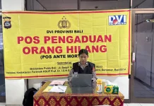 Tim DVI Polda Bali Tangani Kebakaran KMP Putri Yasmin