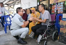 Dirut JR Serahkan Santunan kepada Ahli Waris Korban KMP Putri Yasmin