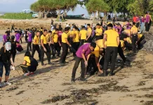 Wakapolda Bali Pimpin Aksi Bersih Pantai Mertasari