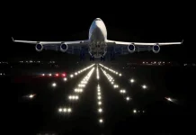 Terbang saat Orang Lain Tidur, Apa Untungnya Memilih Red Eye Flight?