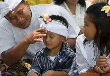 Anak Angkat Bukan Sekadar Penerus Keluarga, Haknya juga Harus Dijaga