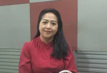 Aura Prami Hadirkan Tas Unik dengan Teknik Water Marbling