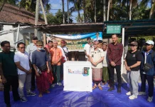 Bupati Satria Serahkan Bantuan Chest Freezer untuk KUB Segara Rejeki