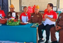 INTI Ajak Veteran Jembrana Rayakan HUT ke-81 RI dengan Potong Tumpeng