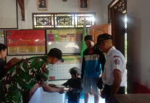 Babinsa Klungkung Kawal Distribusi MBG bagi Warga