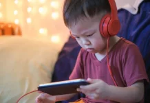 Waspadai Dampak Over Screen Time dan Pentingnya Aktivitas Usia Anak