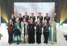 Putri Koster Dorong Wastra Bali Mendunia dengan Kosep “Satu Jiwa, Tiga Rupa”