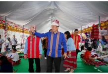 Menkop Dorong Konsolidasi Pengrajin Tenun Toraja