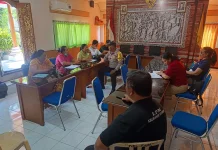 Bhabinkamtibmas Kelurahan Kesiman Laksanakan Sambang di Kantor Lurah