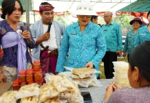 Ratusan IKM Ramaikan Pasar Rakyat di Karangasem