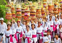 Ada Peran Besar Perempuan Hindu di Balik Yadnya Bali