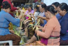 Manusia Berbudaya Bukan Sekadar Menjaga Tradisi