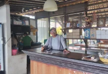Mujair Nyatnyat Menu Andalan Resto Apung Kintamani