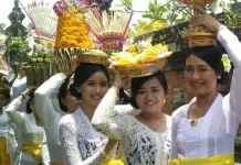 Wanita dan Dharma, Menjaga Keluarga serta Generasi Penerus