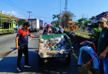 Ulah Oknum Sopir Nakal, Sampah hingga Buang Hajat Penuhi Jalan Gilimanuk