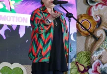 Putri Koster Dorong Tenun Bali Tembus Panggung Fesyen Dunia