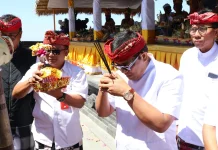 Pemkab Tabanan Gelar Sembahyang Bersama di Pura Penataran Agung Lempuyang Madya