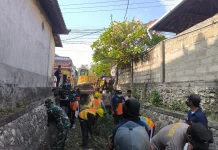 Kerja Bakti Cegah Banjir, Aparat Gabungan Normalisasi Sungai