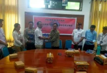 Buku Indeks Stabilitas Politik Klungkung Resmi Diluncurkan