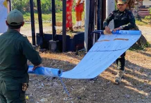 Puluhan Reklame Bodong di Jembrana Dibersihkan