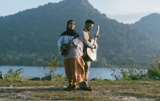 Ruang Senja Rilis "Penahan Luka Terkuat"