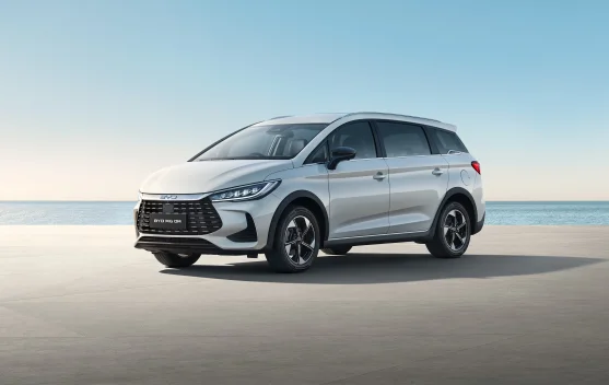 BYD M6 DM, Mobil keluarga dengan Teknologi DM-i yang Sanggup Tempuh 65 Kilometer per L
