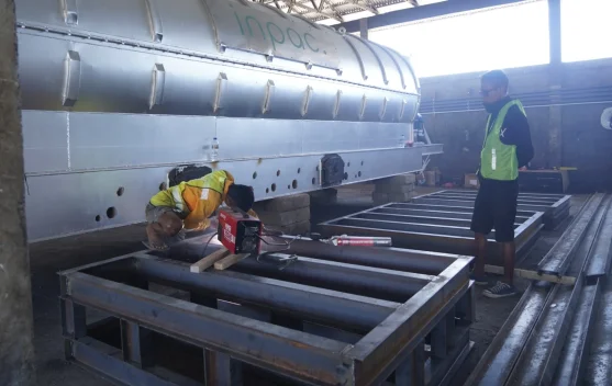 Bupati Satria Tinjau Progres Mesin Pengolah Sampah di TOSS Center Kusamba