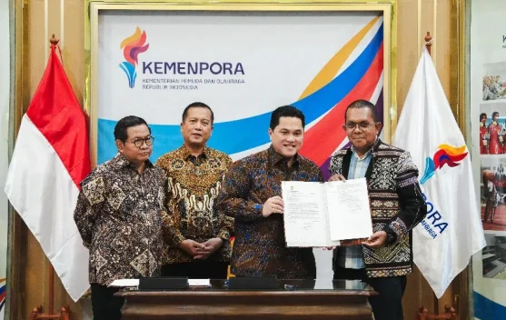 Menpora Serahkan SK Penetapan Tuan Rumah PON XXII Tahun 2028 DKI Jakarta, NTT dan NTB