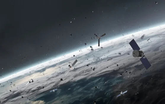 Muncul Kekhawatiran Dampak Membakar ’Satelit Sampah’ di Atmosfer