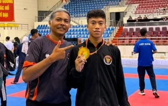 Karateka Bali Sabet Emas SEAKF 2026 di Vietnam