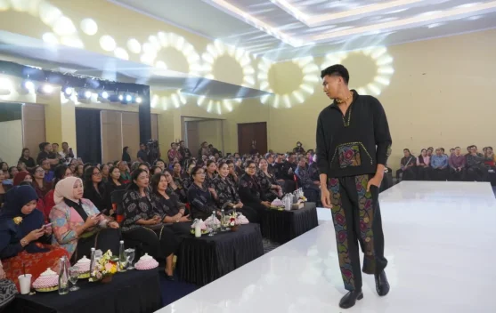 Dekranasda Bali Dorong Desainer Jembrana Tembus Pasar Global