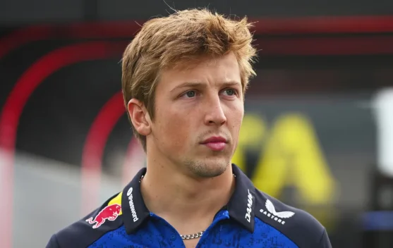 Cedera Hadjar Belum Pulih, Lawson Tetap Dampingi Verstappen di GP Spanyol
