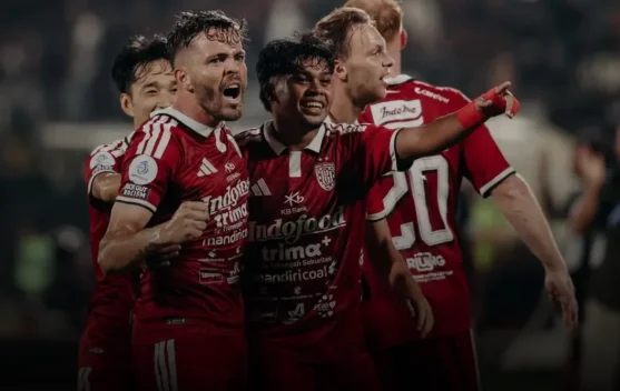 Bali United di Puncak Klasemen, Johnny Jansen Ingatkan Pemain Jaga Konsentrasi