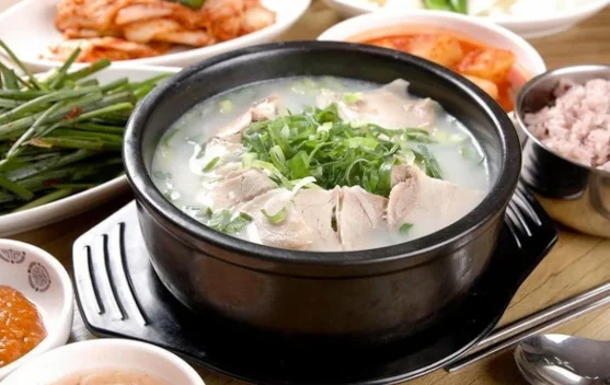 Mengenal Gukbap, Hidangan Nasi Berkuah Favorit di Korea