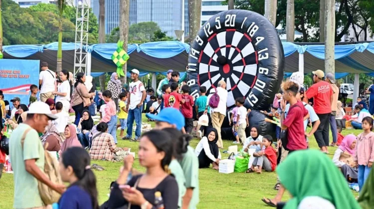 Euforia Lebaran dan Terkurasnya Tabungan