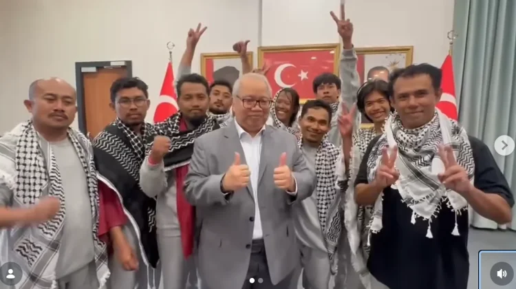 Sembilan WNI yang Ditahan Tentara Israel Tiba di Istanbul, Turki