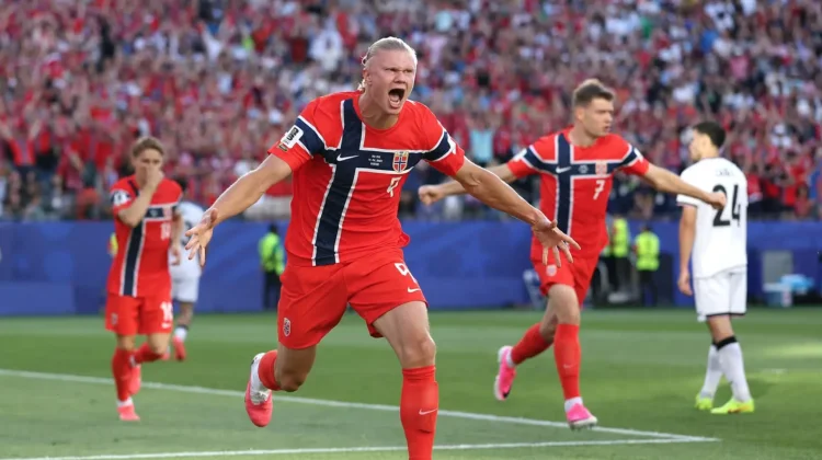 Erling Haaland Sang Penyerang Maut Norwegia