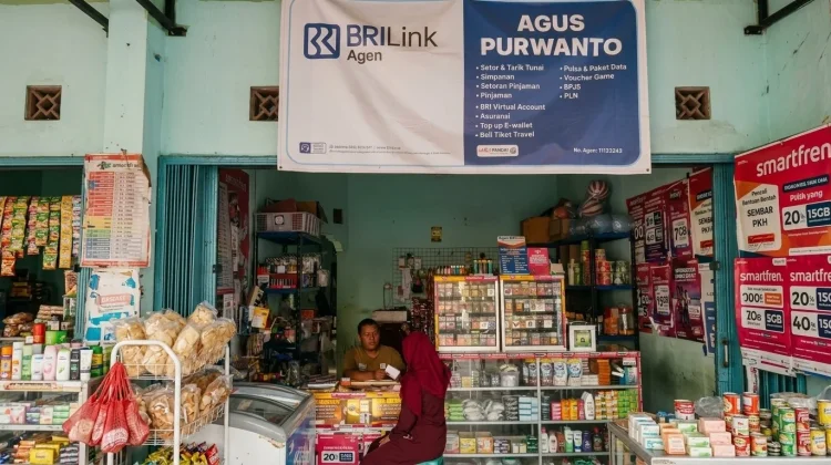 BRILink Agen Perkuat Transaksi Perbankan Sekaligus Edukasi Cegah Penipuan