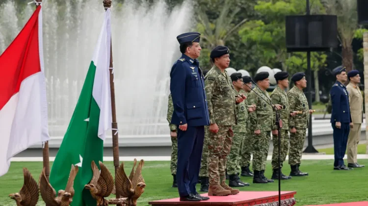 Panglima TNI bersama Menhan Terima 'Courtesy Call' Kasau Pakistan