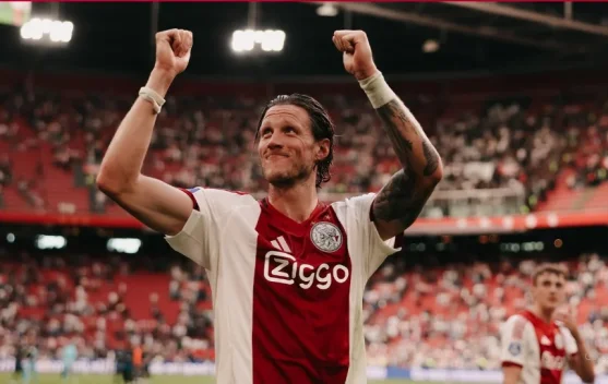 Wout Weghorst Tinggalkan Ajax, Gabung FC Twente dengan Kontrak Dua Tahun
