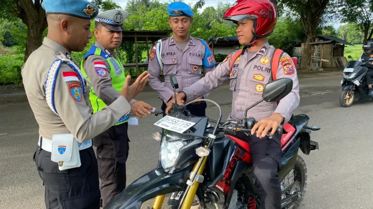 Polres Nagekeo Tertibkan Kendaraan Anggota saat Operasi Keselamatan