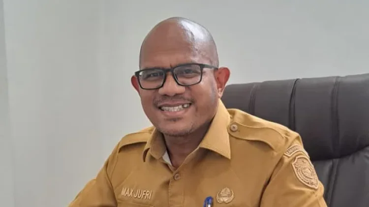 Naikan PAD, Bapenda Ende Pasang 31 Tapping Box di Rumah Makan