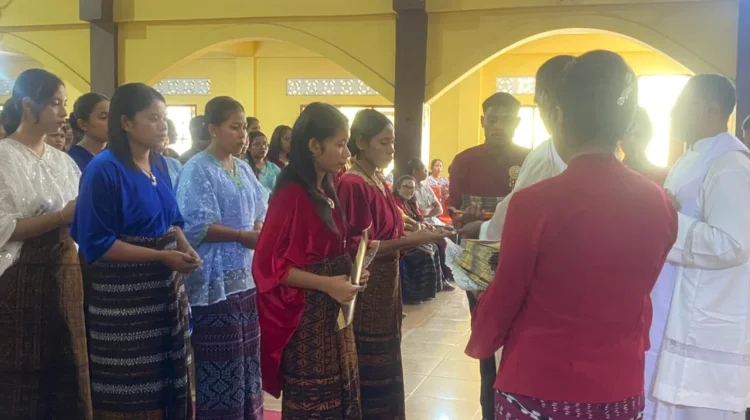 Sebanyak 175 Mahasiswa Stipar Dikukuhkan Menjadi Katekis
