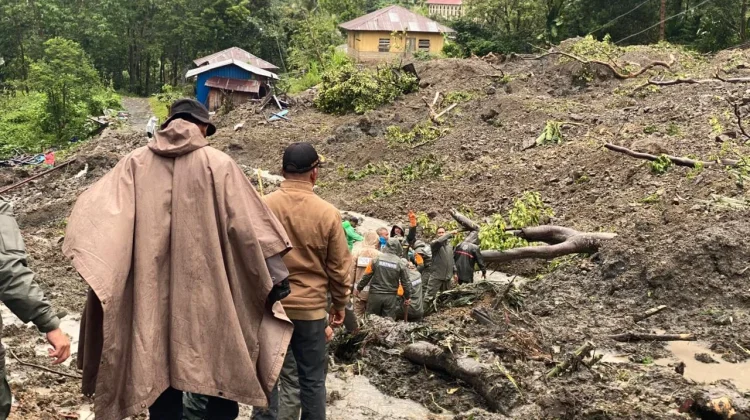 Warga Diminta Waspada jika Tanda Tanah Longsor Mulai Terlihat
